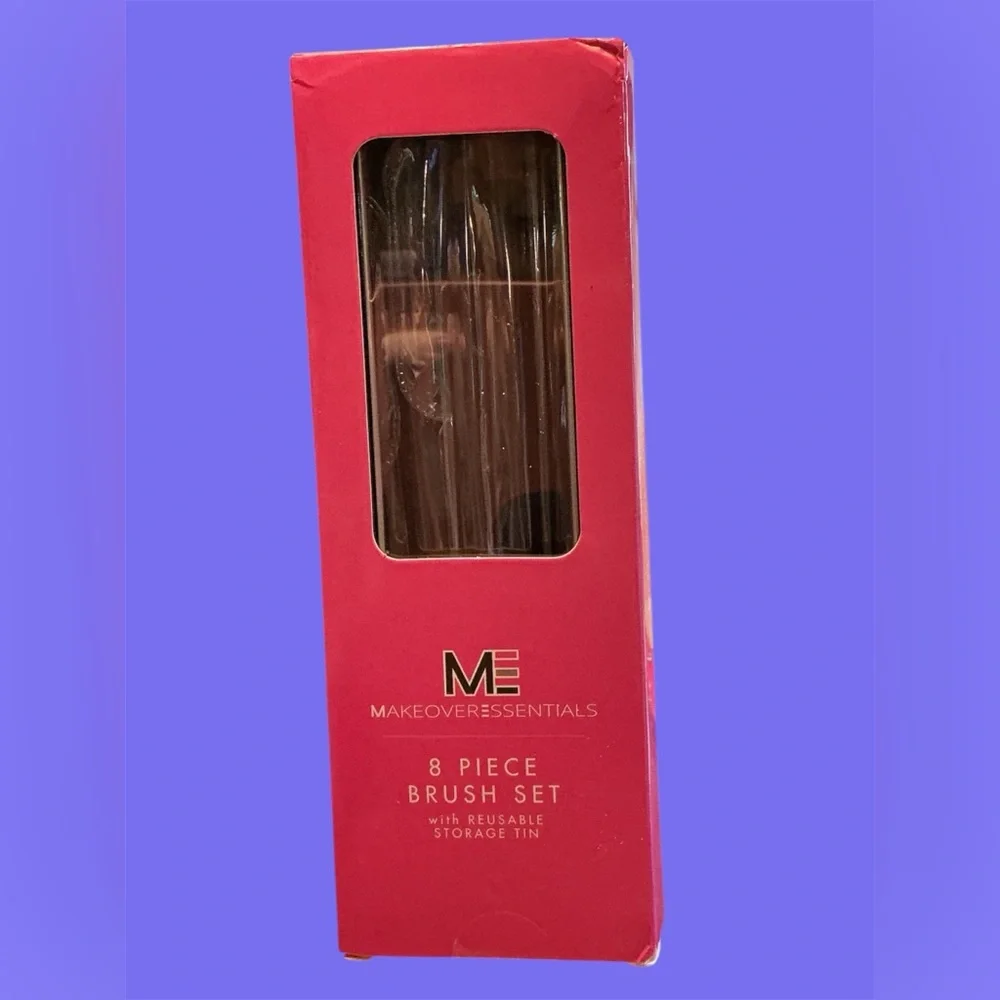 ME Makeover Essentials 8 Piece Brush Set - with tin storage case. New.